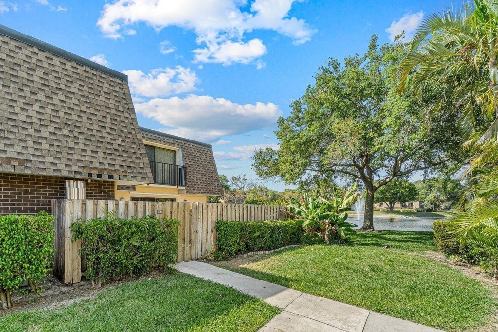 2929 Sw 22nd Circle - Photo 1