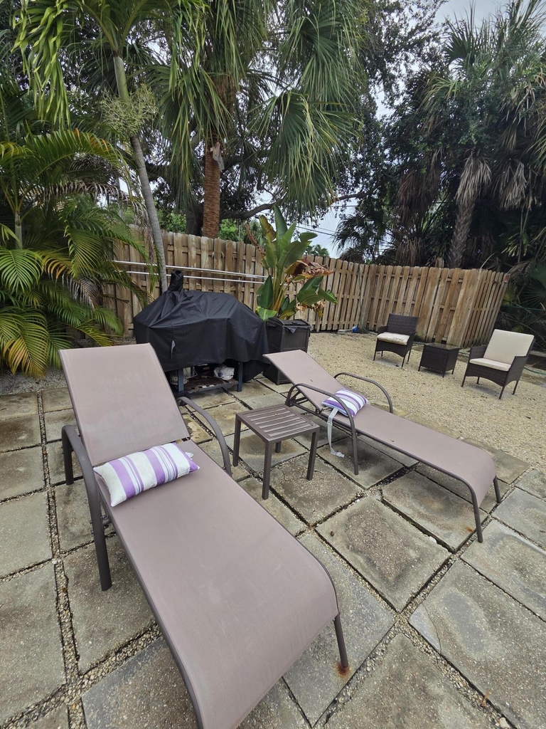 2716 Ne 30th Place - Photo 18