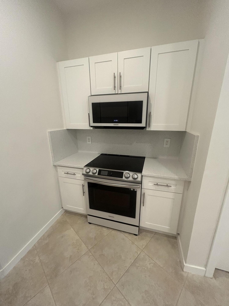 2931 Sw 18th Terrace - Photo 6