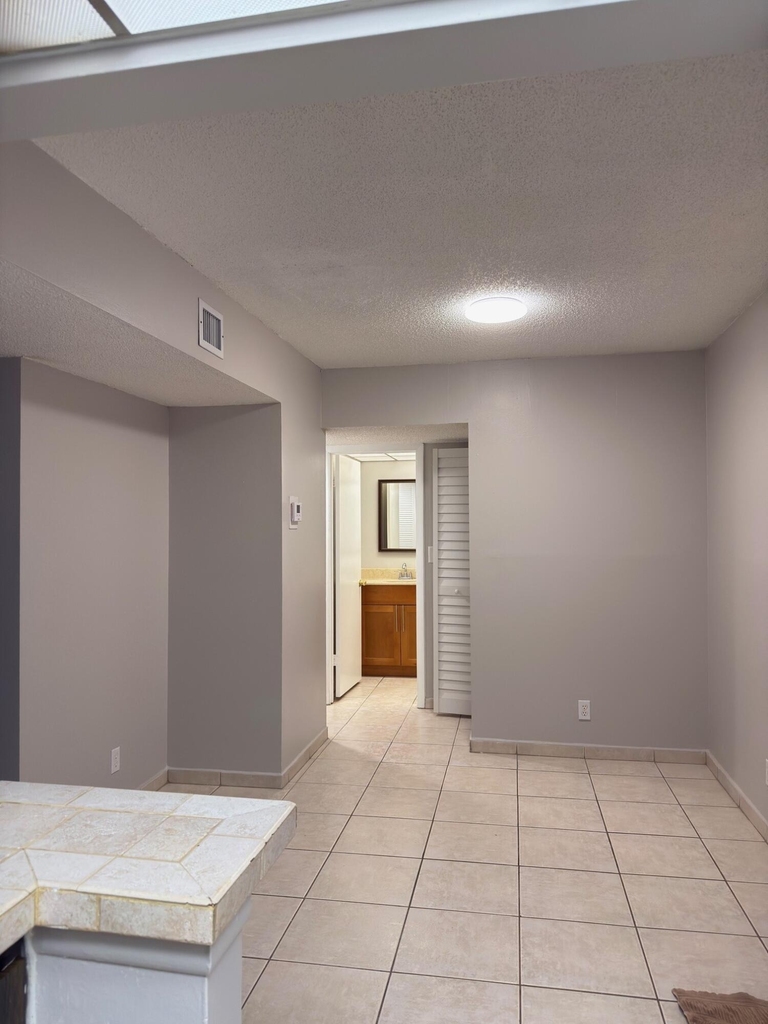 460 Nw 20th Street - Photo 7