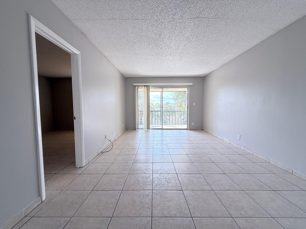 460 Nw 20th Street - Photo 6