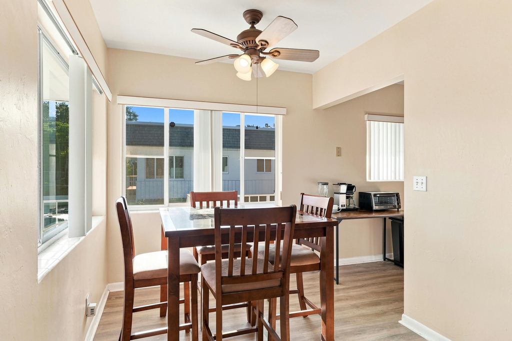2920 Cynthia Lane - Photo 3
