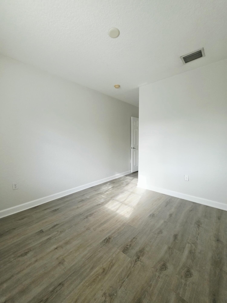 4154 Napoli Lake Drive - Photo 16