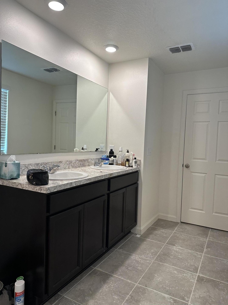 6140 Nw Regent Street - Photo 7