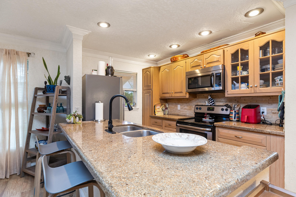 420 High Point Drive - Photo 6