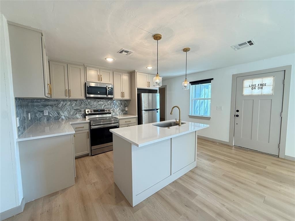 737 Nw 89th Street - Photo 1