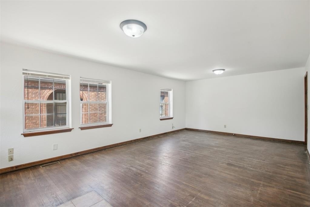 2625 Nw 13th Street - Photo 3