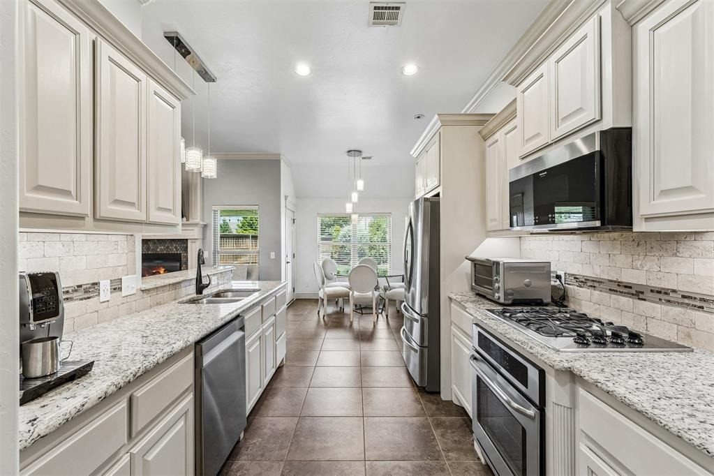 8421 126th Street - Photo 11