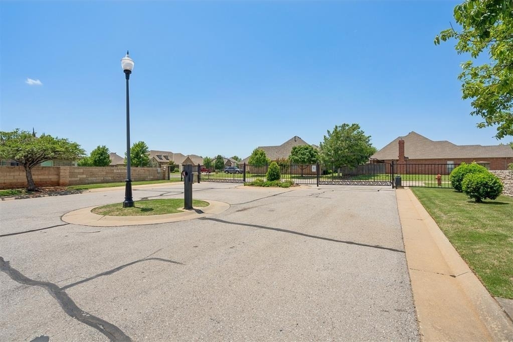 8421 126th Street - Photo 49
