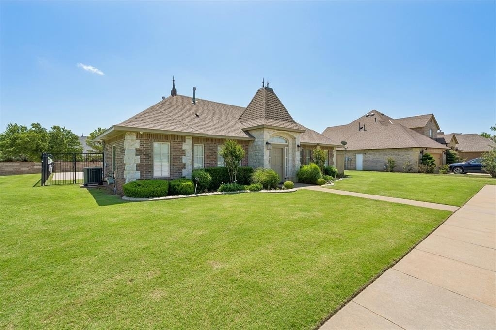 8421 126th Street - Photo 48