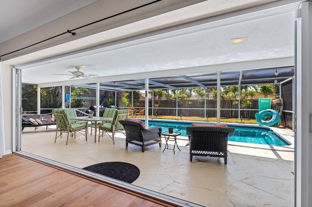 430 Ne 43rd Street - Photo 10