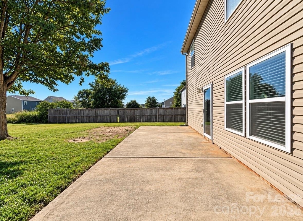 133 Altondale Drive - Photo 14