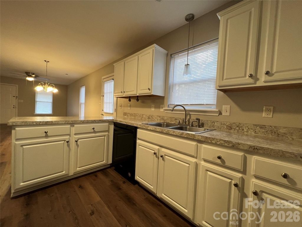 2013 Grandhaven Drive - Photo 2