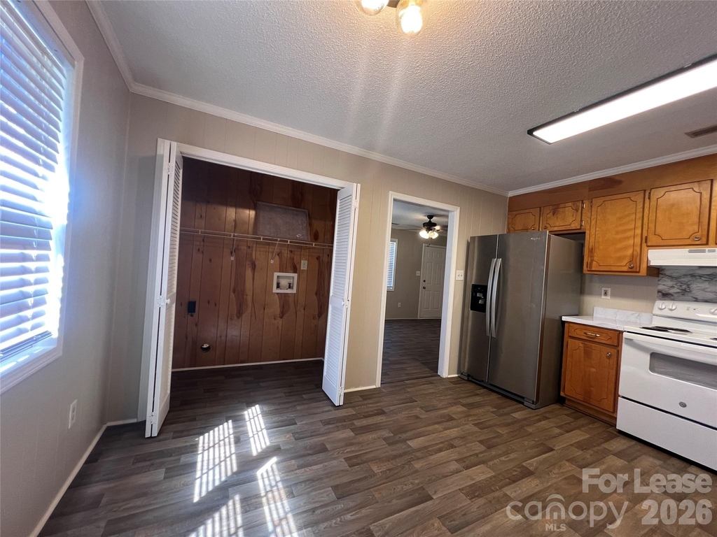 313 E Washington Avenue - Photo 5