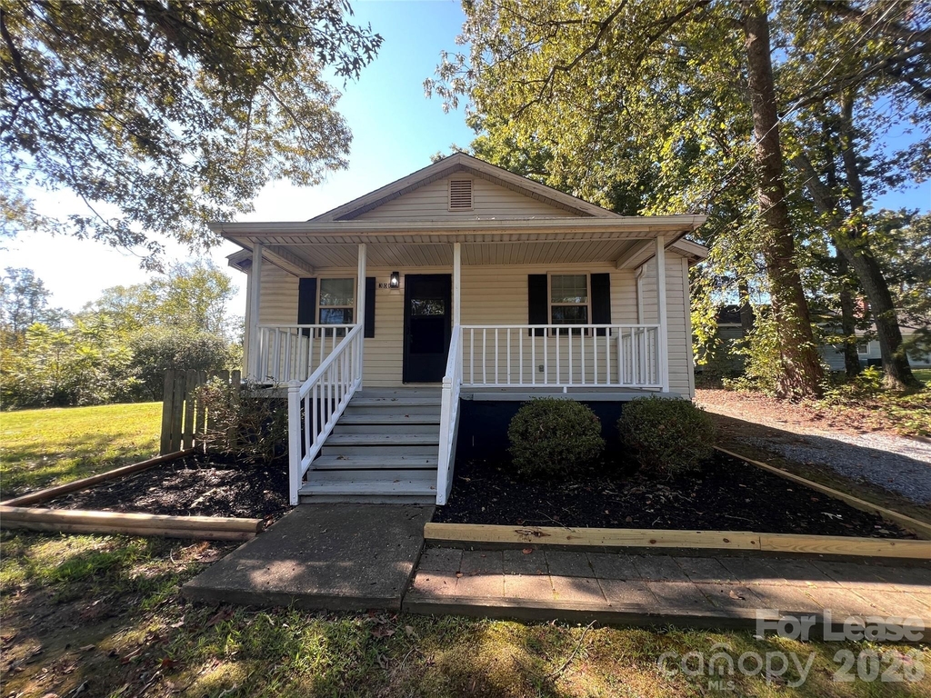 306 E Texas Avenue - Photo 0