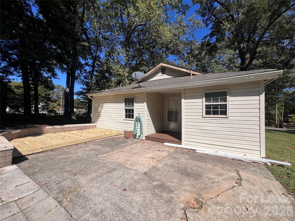 306 E Texas Avenue - Photo 14