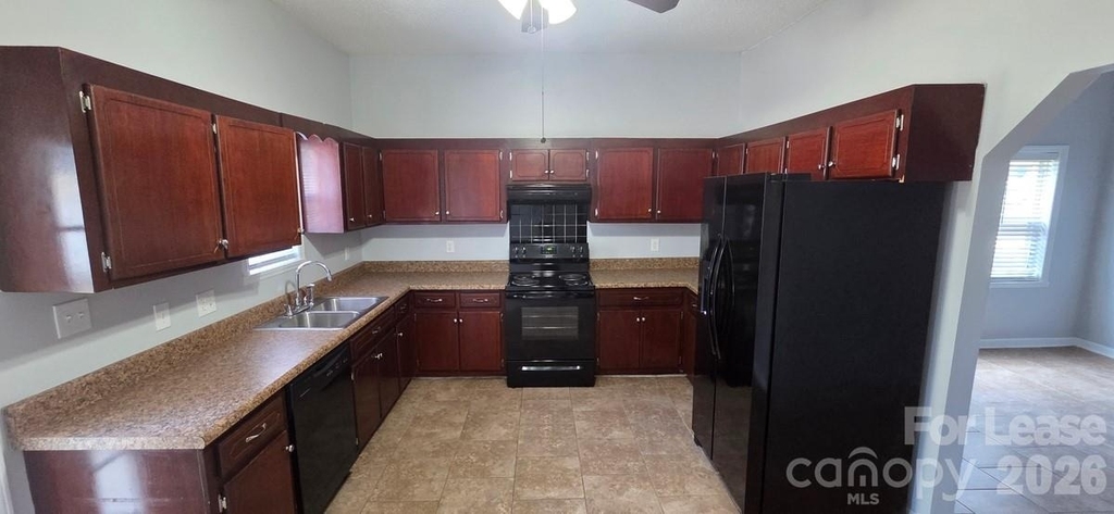 50 Central Avenue - Photo 4