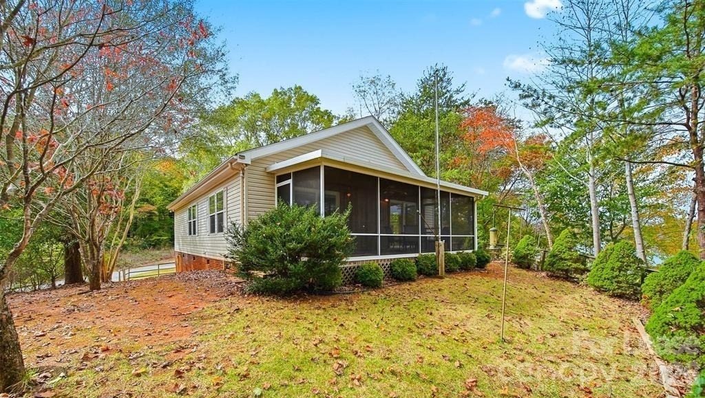 4247 Laurel Hill Road - Photo 0
