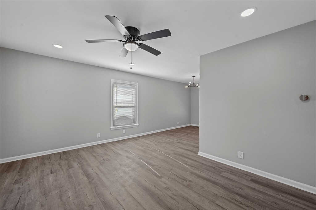3677 Rockdale Drive - Photo 2
