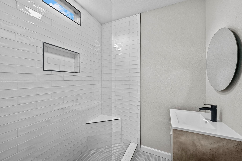 3677 Rockdale Drive - Photo 9