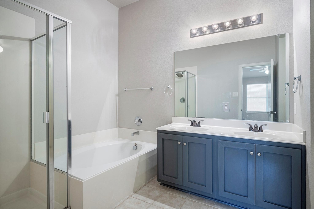 2728 Enchanted Eve Drive - Photo 18