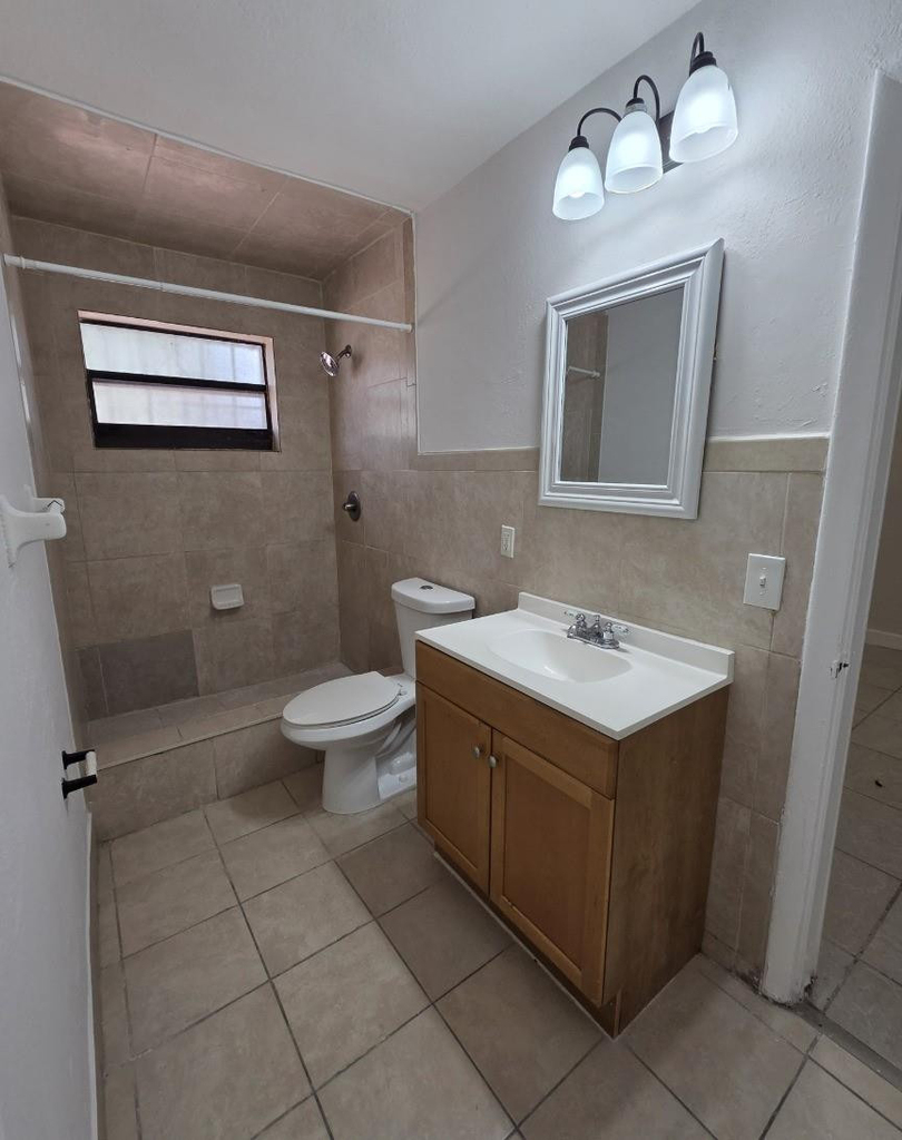 2127 Nw 7th Street - Photo 8