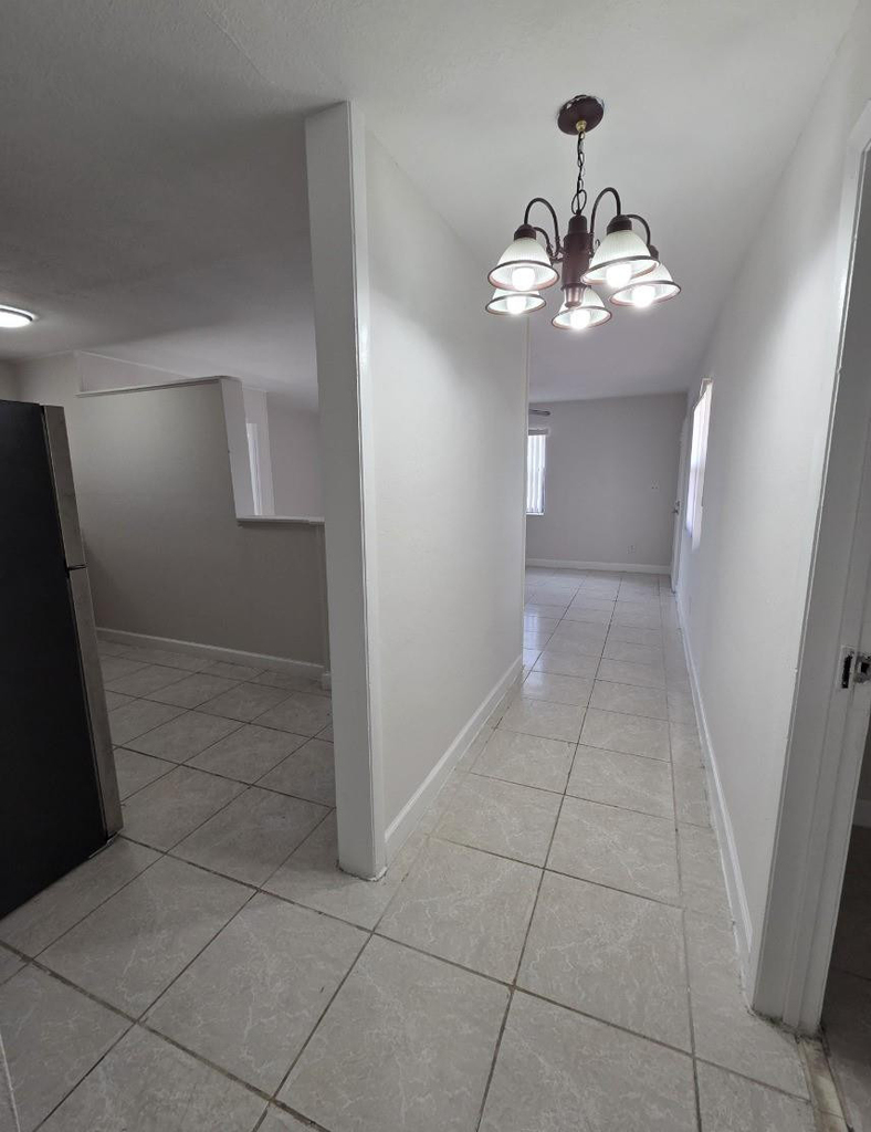 2127 Nw 7th Street - Photo 6