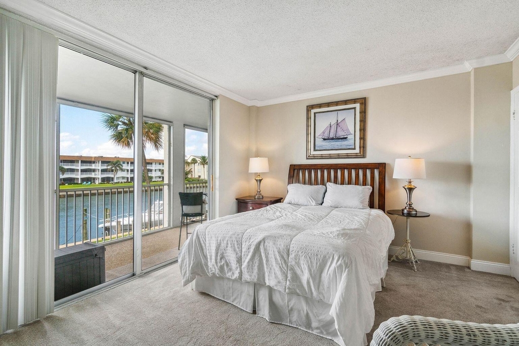 100 Paradise Harbour Boulevard - Photo 12
