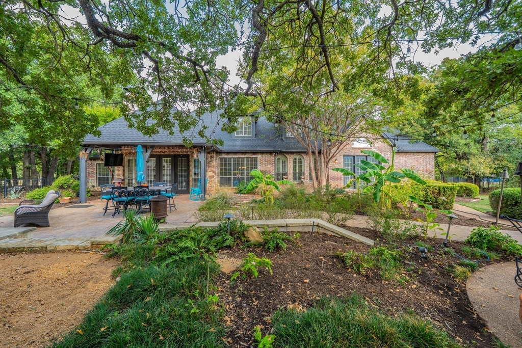 3201 Cedar Ridge Drive - Photo 34