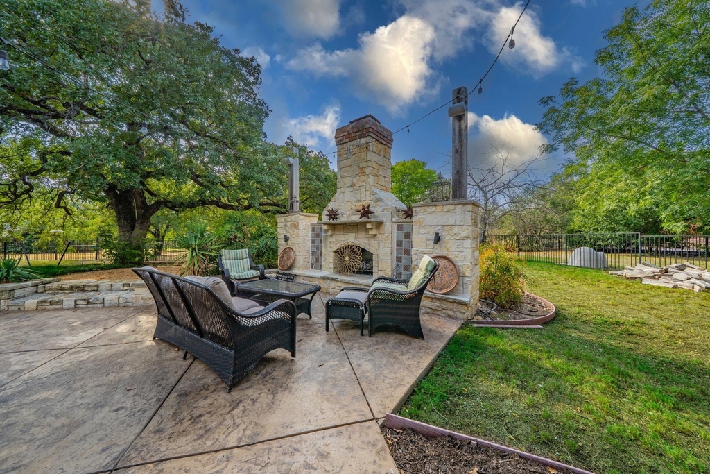 3201 Cedar Ridge Drive - Photo 33
