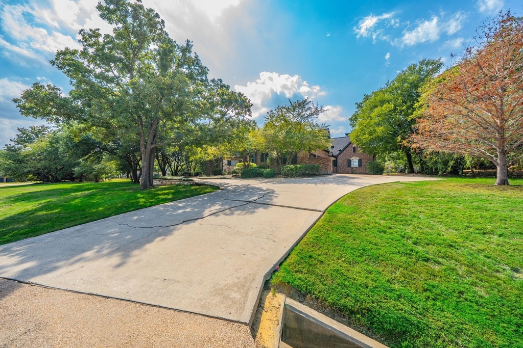 3201 Cedar Ridge Drive - Photo 29