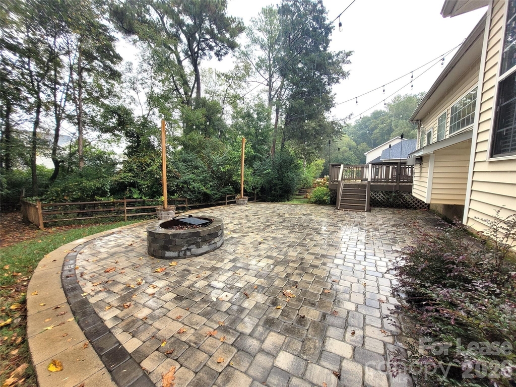 5618 Branthurst Drive - Photo 24