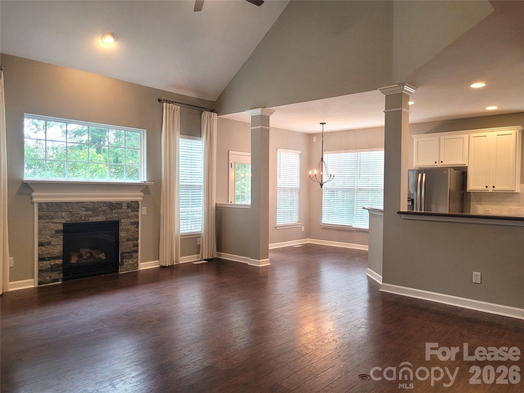 5618 Branthurst Drive - Photo 4