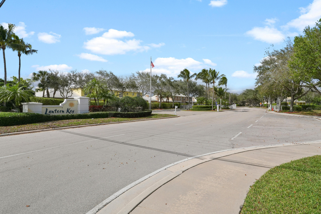 6791 Lantern Key Drive - Photo 3