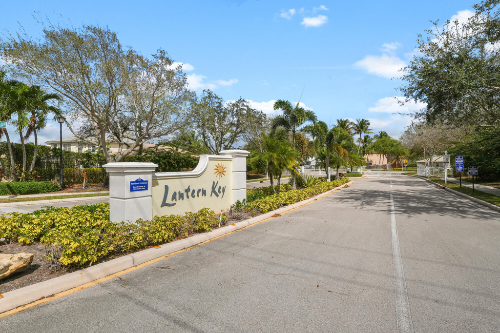 6791 Lantern Key Drive - Photo 44