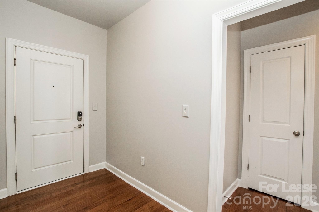 1829 Kenilworth Avenue - Photo 2