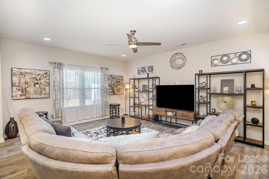 5948 River Meadow Court - Photo 2