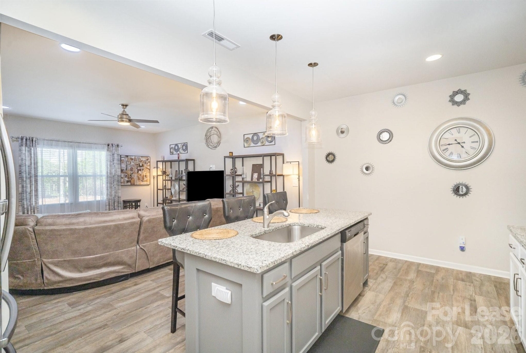 5948 River Meadow Court - Photo 10