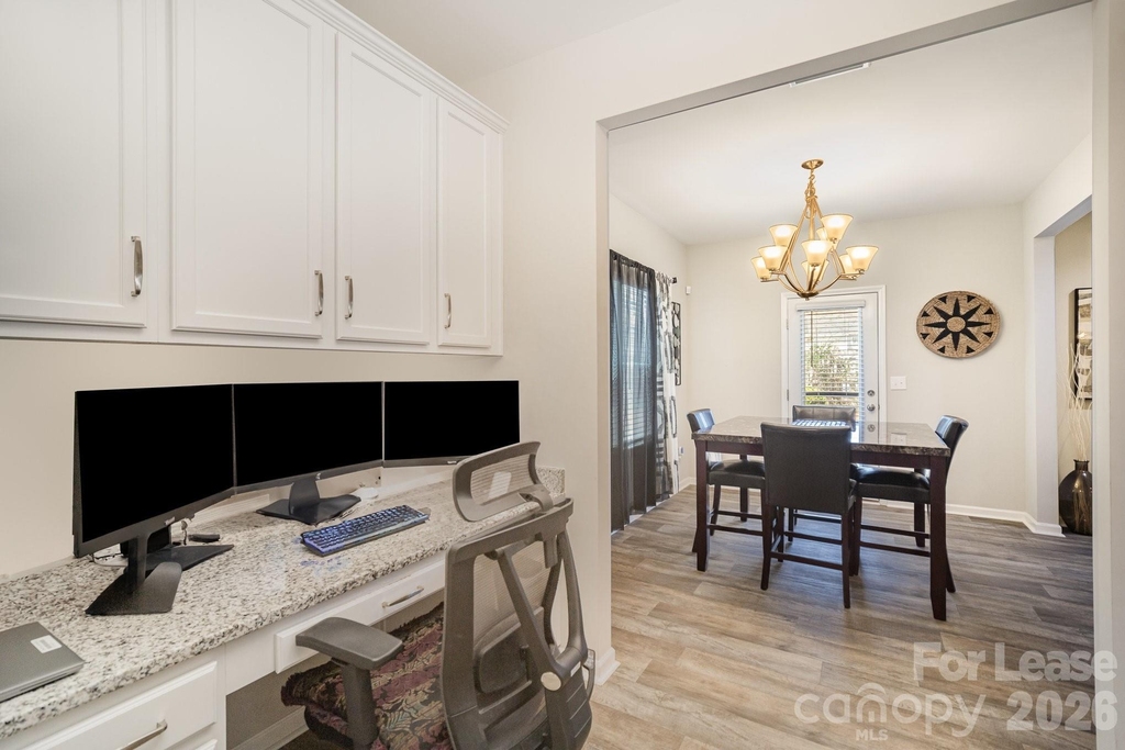 5948 River Meadow Court - Photo 11