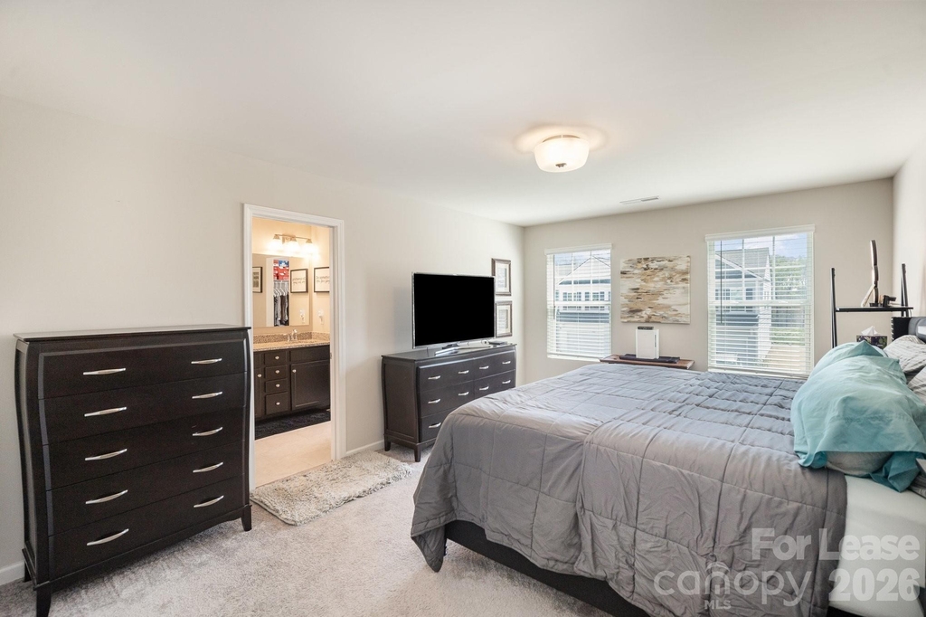 5948 River Meadow Court - Photo 13