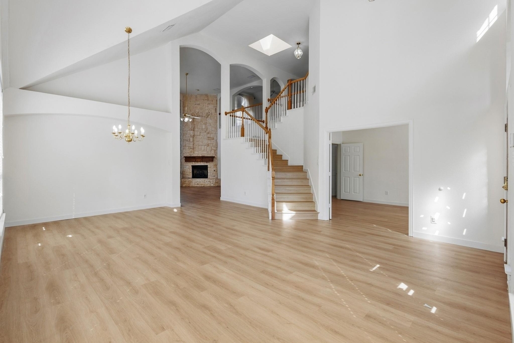 4227 Adam Drive - Photo 3