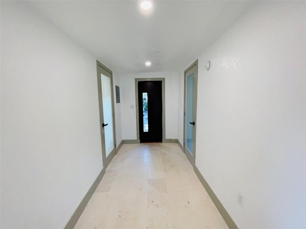 1028 Ne 36th Street - Photo 11