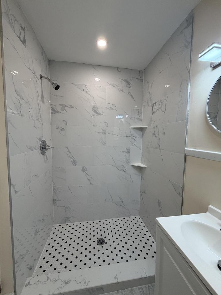 136 Broward Avenue - Photo 3