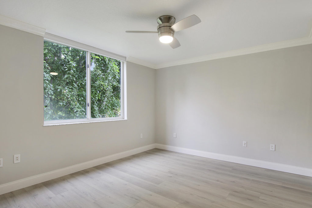 500 Scotia Drive - Photo 21