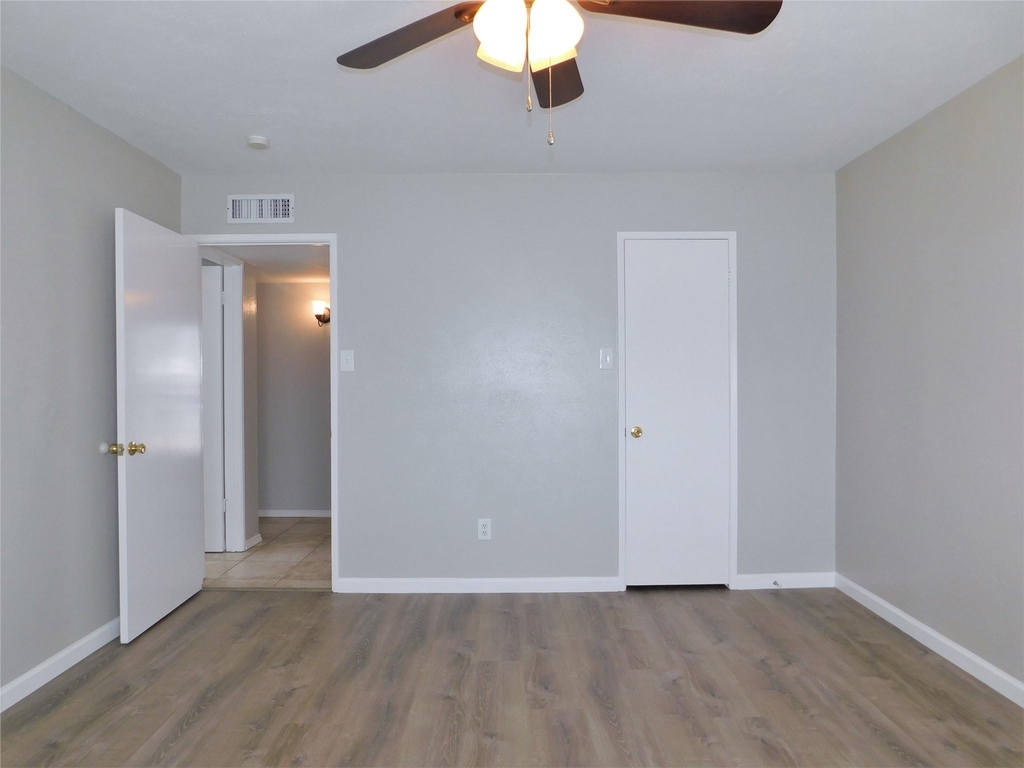4937 Ward Drive - Photo 12
