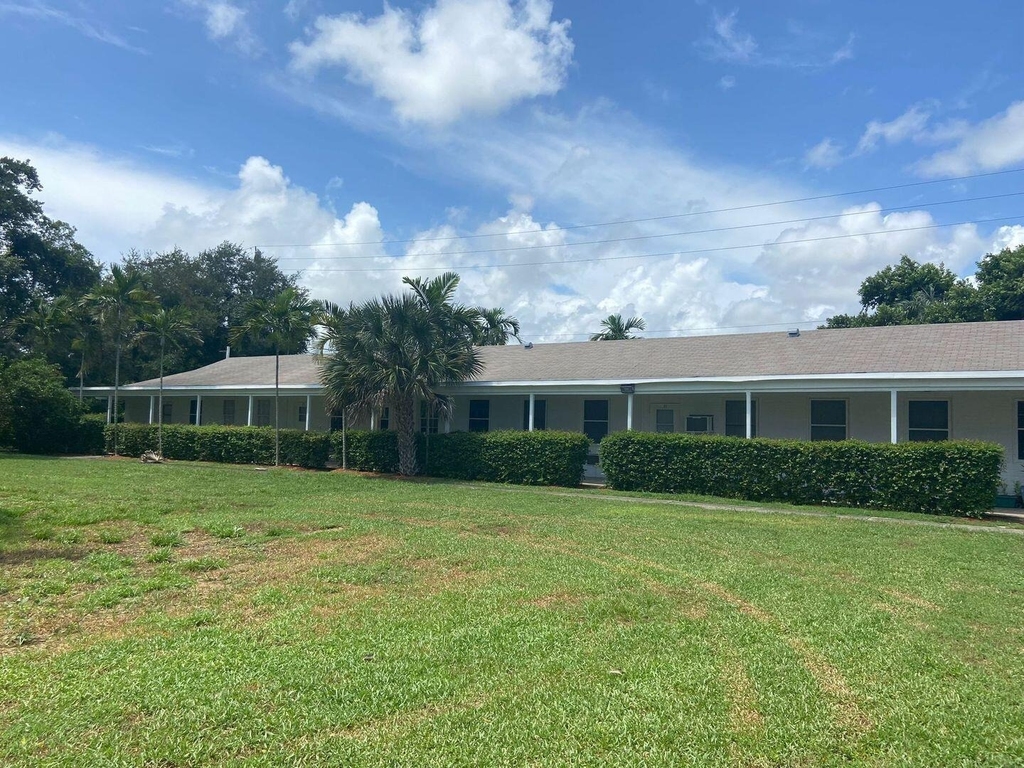 3000 Nw 5th Avenue - Photo 6