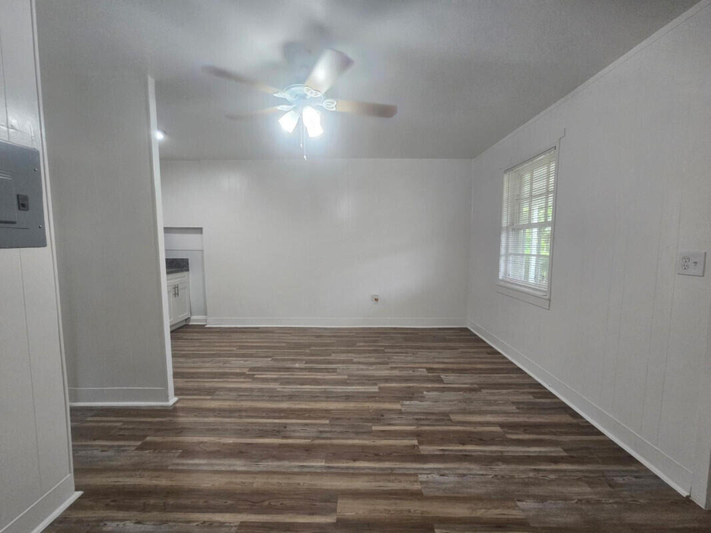3000 Nw 5th Avenue - Photo 1