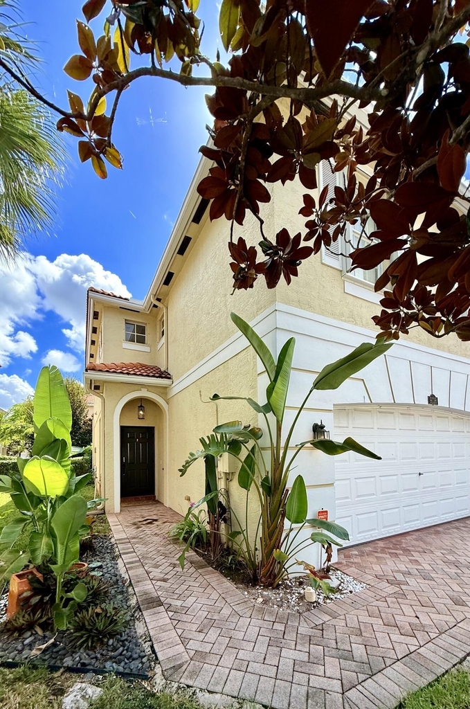 9138 Villa Palma Lane - Photo 5