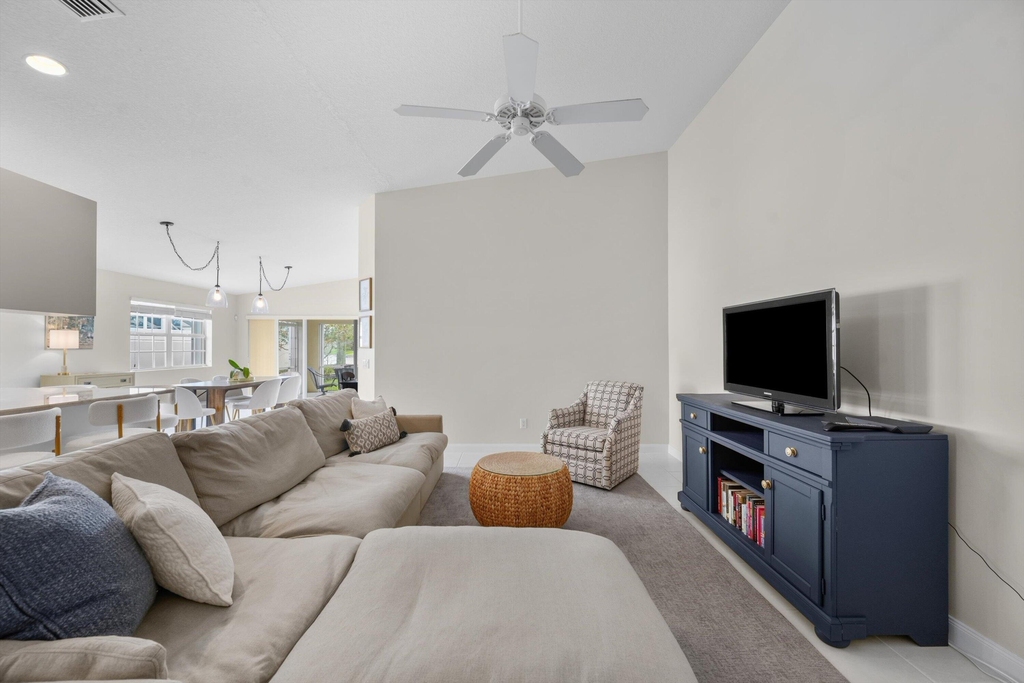 3136 Verdmont Lane - Photo 2