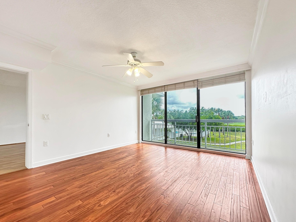 2761 Village Boulevard - Photo 8